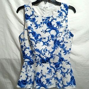 SALE! Forever 21 Essentials Peplum Top Sz.M Like New (BX86)